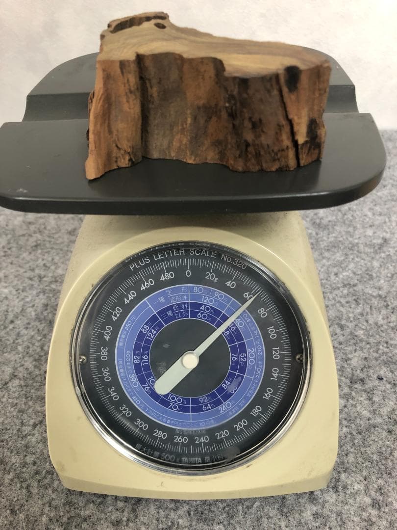 412-27 天然沈香「伽羅」伽羅認定印付 64g