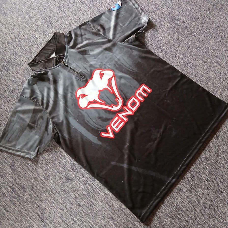 【新品】ボウリングウェア　ベノム　モーティブ　日本サイズM　ブラック