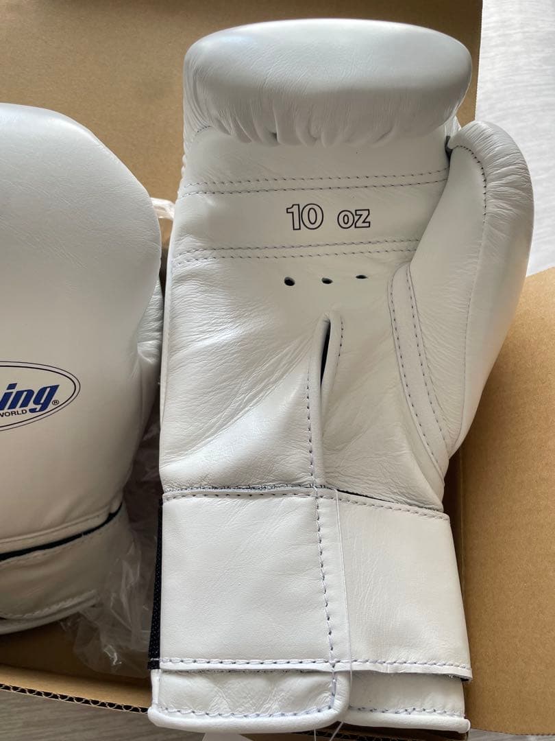 新品 ウイニング ボクシンググローブ 10オンス 白 / レイジェス グラント
