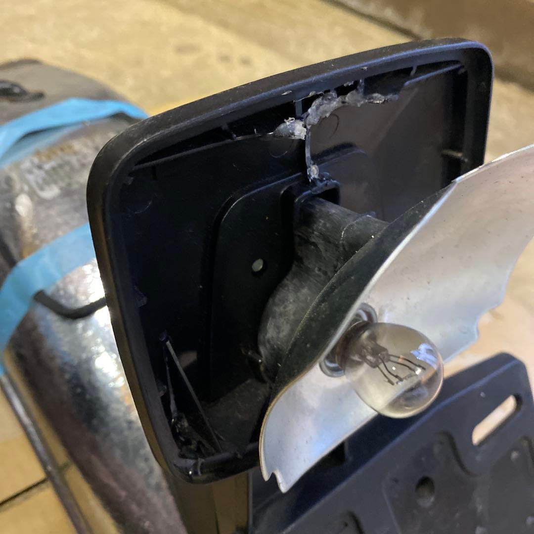 大*輝様 HONDAバブホーク純正リアフェンダーレンズ無コーション付き希少CB2