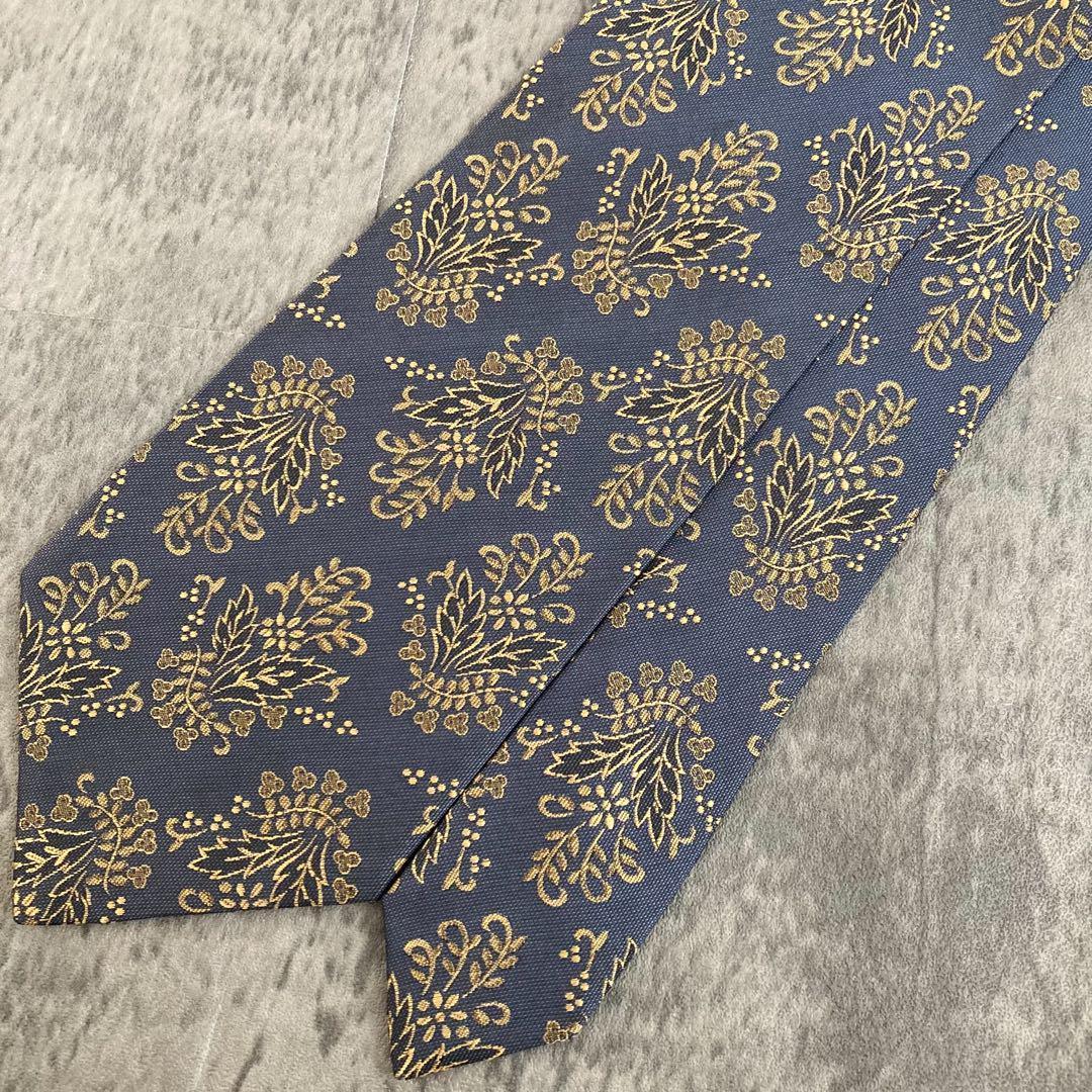 極美品 極上ウールダブルスーツ × Yves Saint Laurentネクタイ