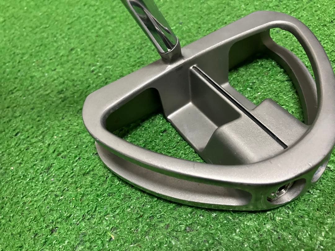 テーラーメイドROSSA 42インチ　パター