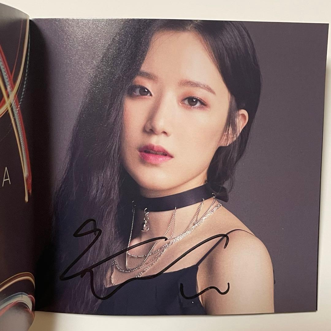 (G)I-DLE / LATATA 初回限定盤B CD+フォトブック　サイン入り