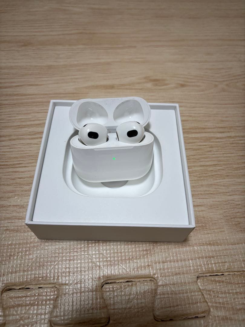 【純正品・箱付】AirPods 第3世代　ケース付き