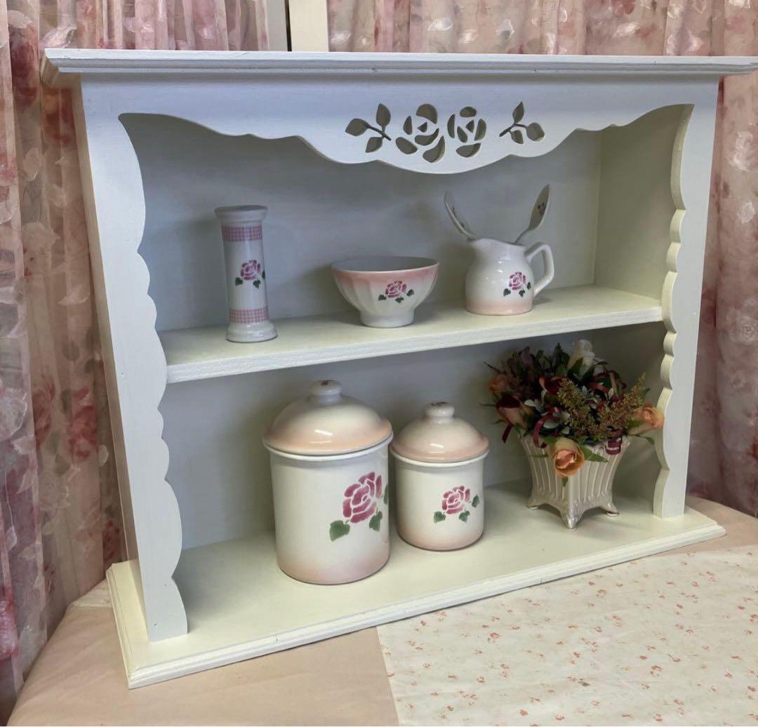 【感謝セール　限定１台】薔薇のカッティングのワイド型シェルフ