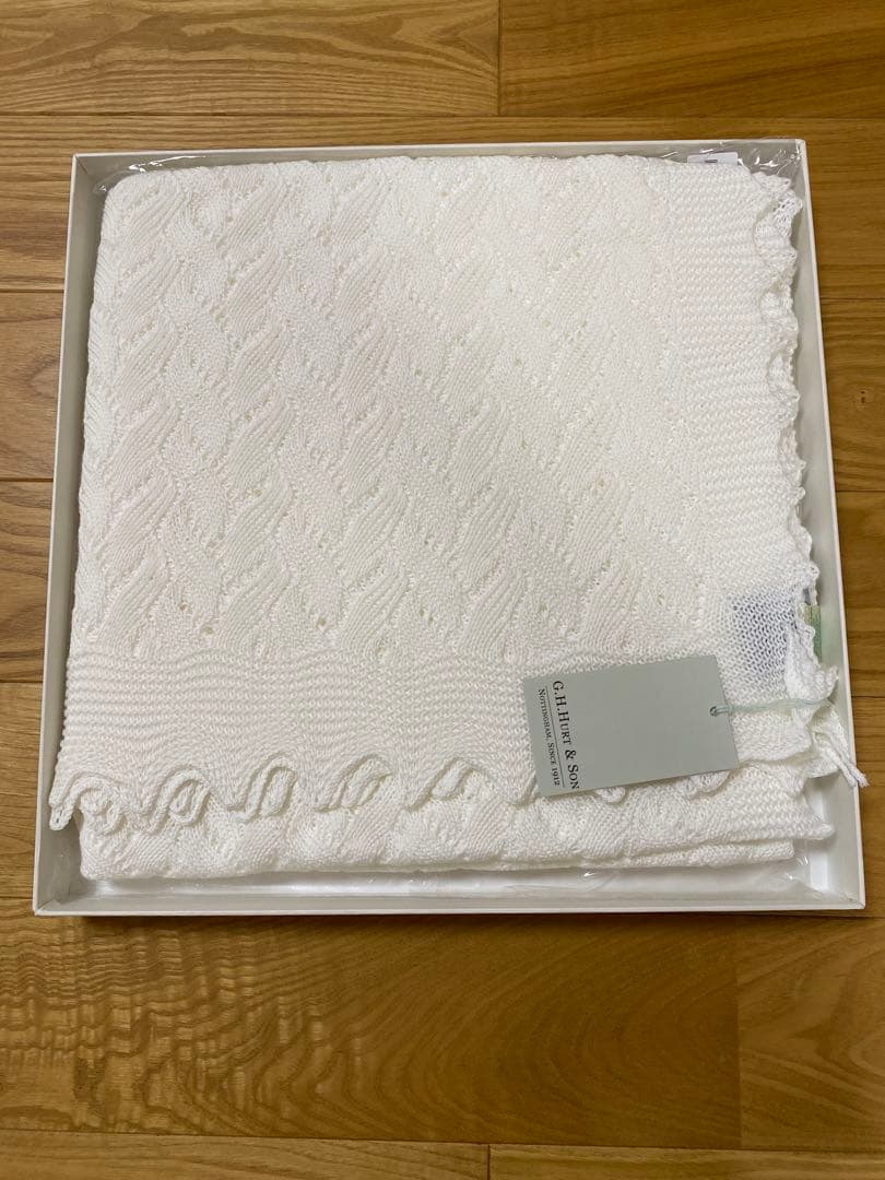G.H. Hurt & Son コットンレースショール　おくるみ