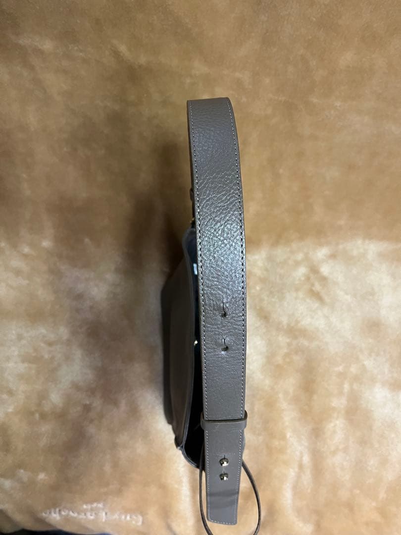 ラシット スクエア ワンショルダーバッグ モノグラムカードケース