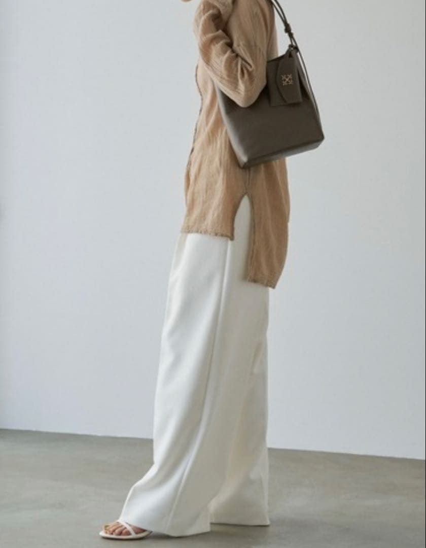 ラシット スクエア ワンショルダーバッグ モノグラムカードケース