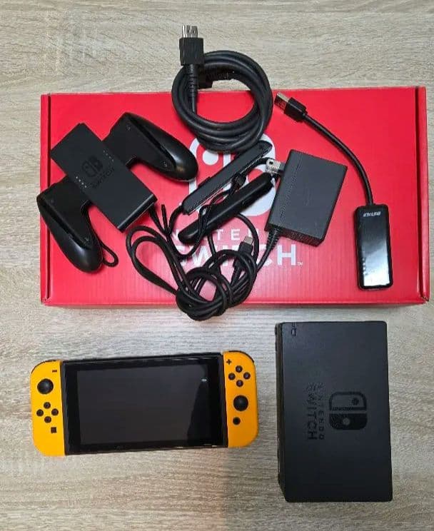 Nintendo Switch　本体　びひん