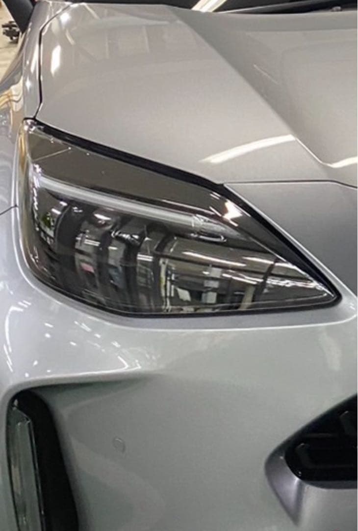 ヤリス クロス MXPB10 MXPJ15 純正 ヘッドライト 右LED