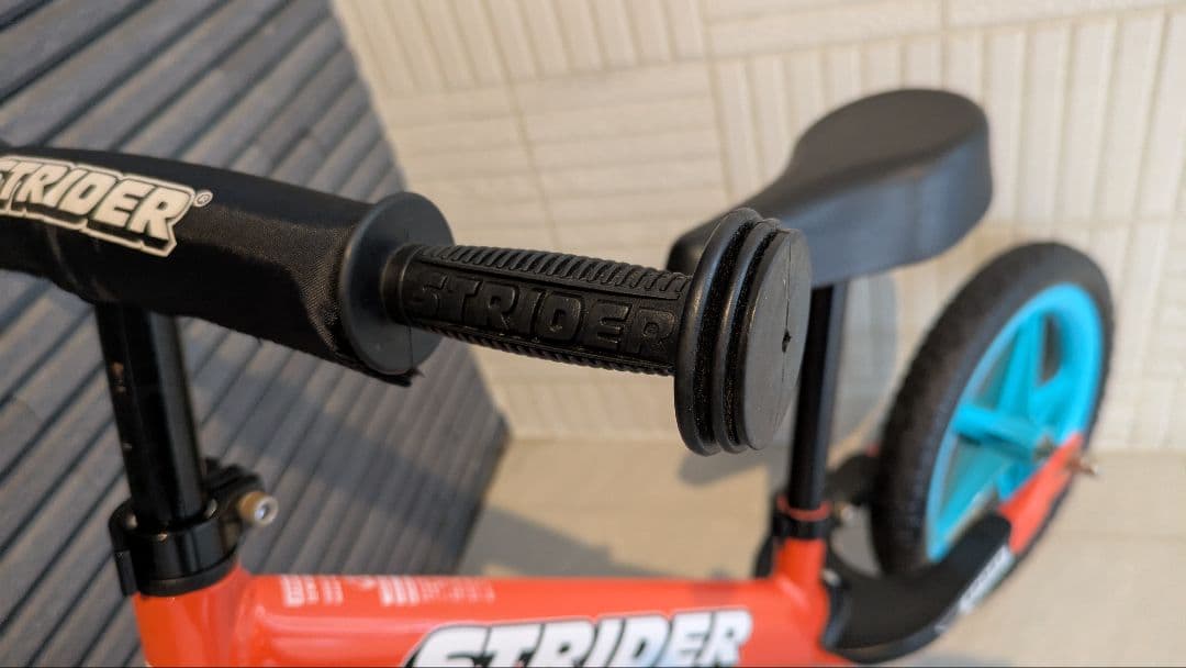 【美品】ストライダー　スポーツモデル　ピンク　12インチ　ムラサキスポーツ限定色