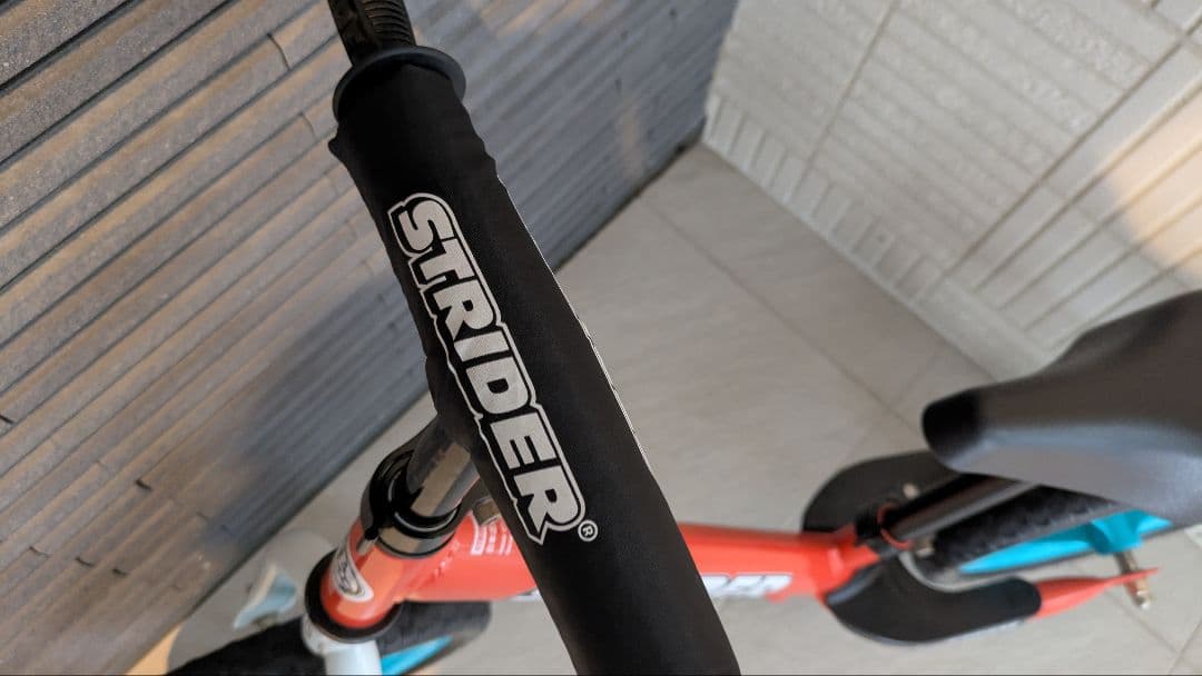 【美品】ストライダー　スポーツモデル　ピンク　12インチ　ムラサキスポーツ限定色