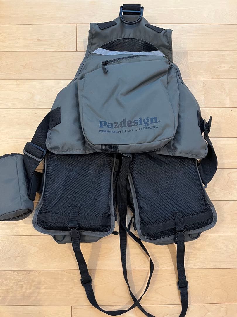 Pazdesign パズデザイン　マルチゲームベスト　ガンメタブラック