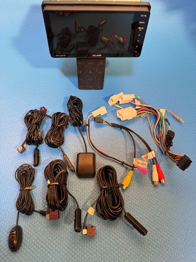 イクリプス　メモリーナビ AVN-LS01W フルセグ視聴 Bluetooth