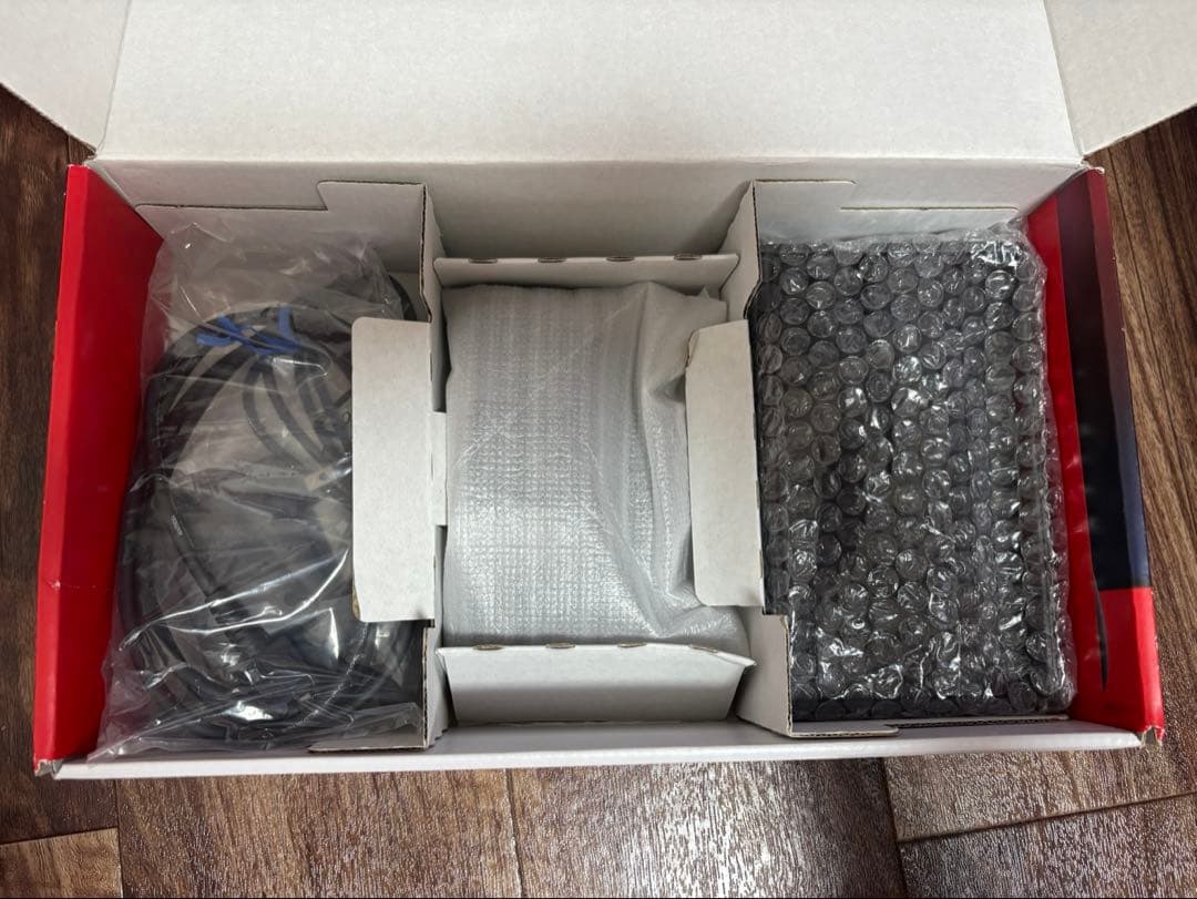 Nintendo Switch 本体　【美品】　カセット、コントローラー付き