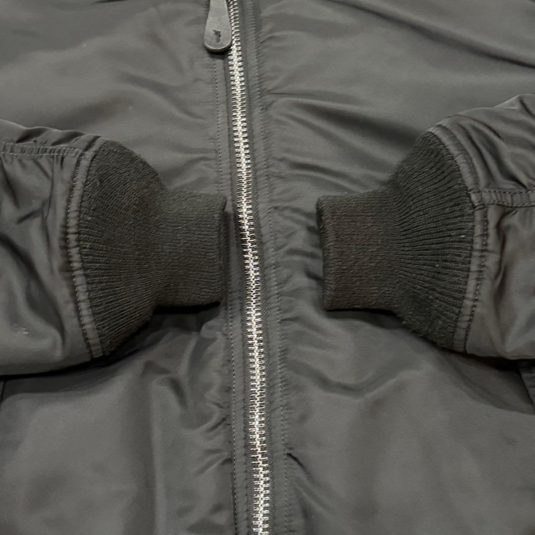 1805　アルファインダストリーズ　MA-1フライトジャケット　Mサイズ　黒