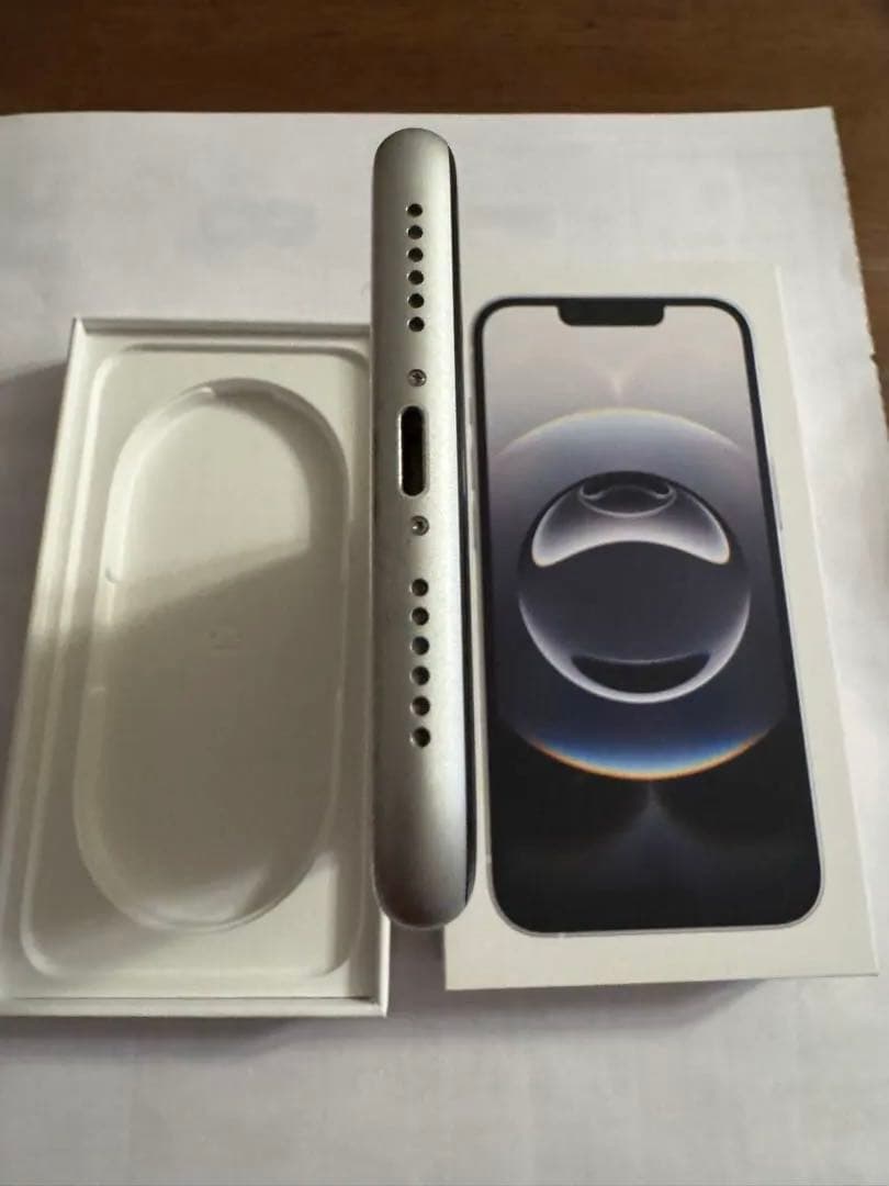 iPhoneXR ホワイト　64GB