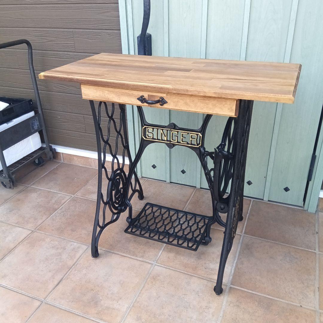 足踏みミシンテーブル　シンガー