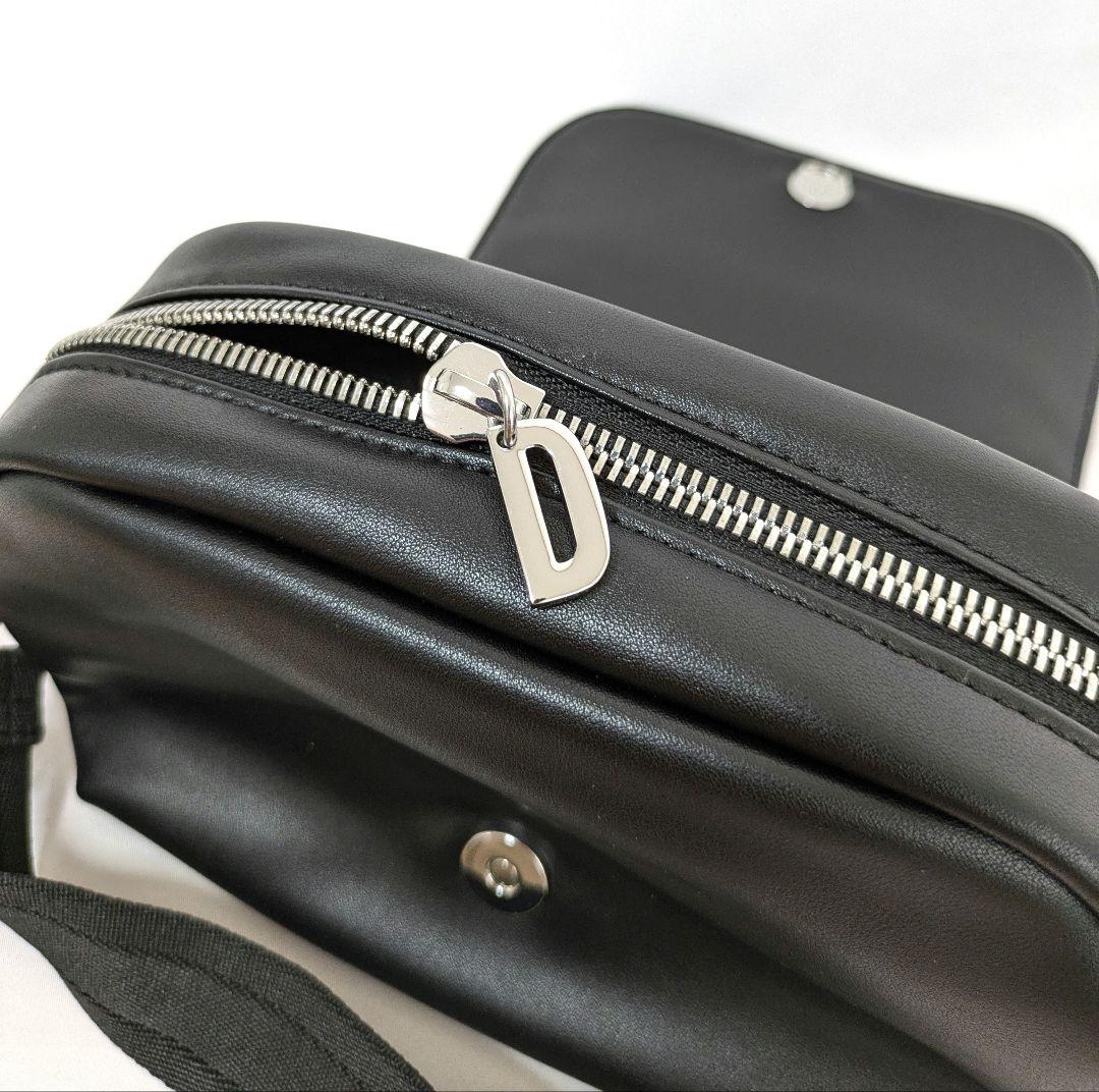 未使用✨　ディーゼル　ショルダーバッグ ロゴチャーム 2WAY　ブラック