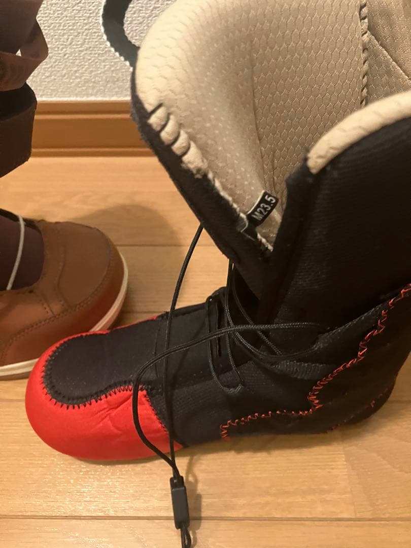 DEELUXE ＬＡＲＡ　美品　23.5cm 　熟成型 スノーボードブーツ