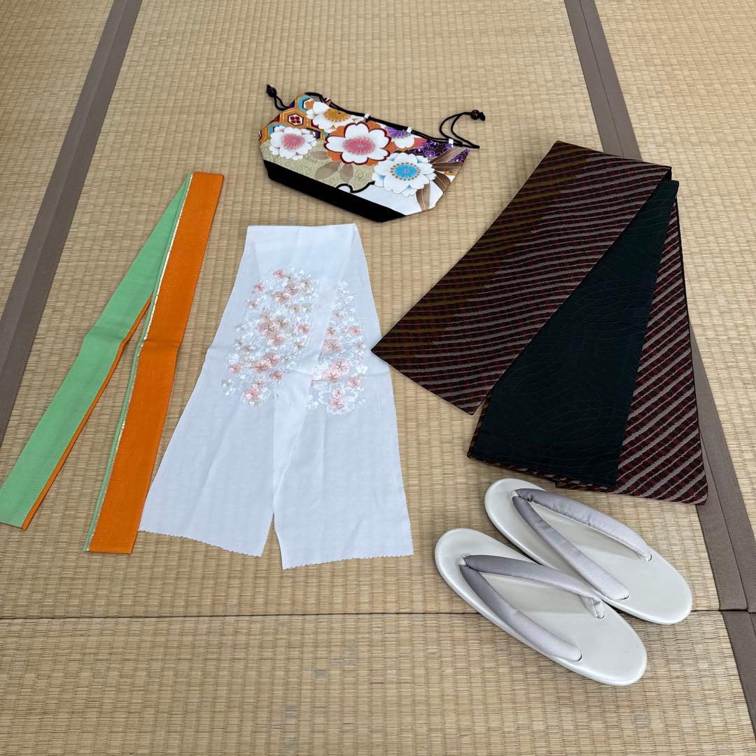 卒業式　２尺袖袴4点セット　赤無地七宝