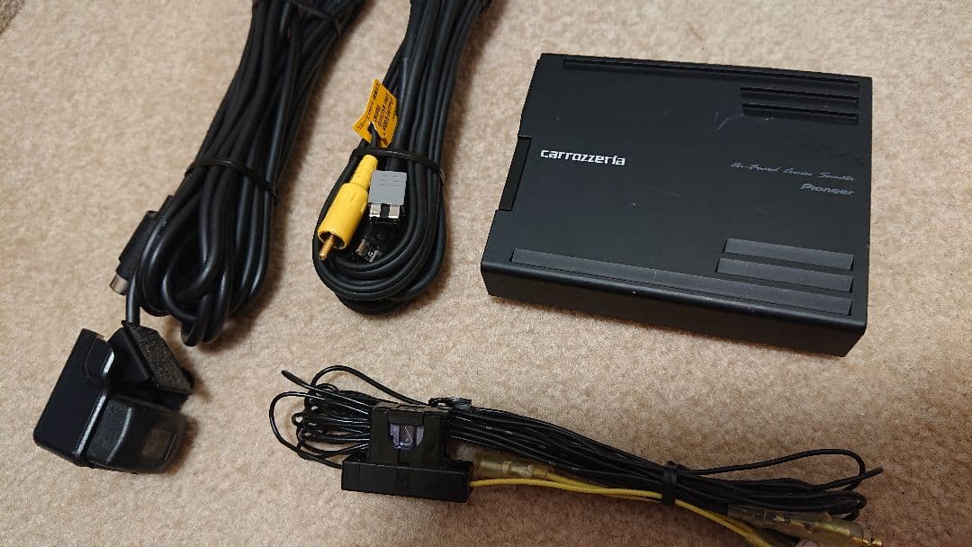 【新春特価】サイバーナビ AVIC-ZH09CS カロッツェリア 完動品