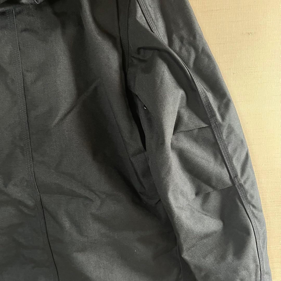 【美品】厚手 Carhartt アウター ブラック MゴールドWジップ仕様