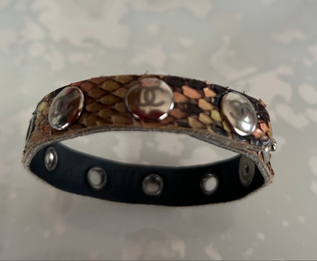 《これ以上の値下げ不可。》CHANEL♡ パイソンレザーバングル♡ レア品♡