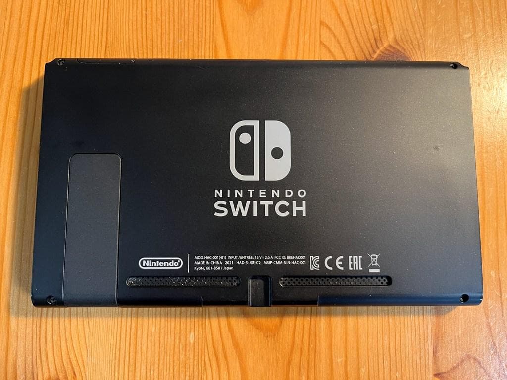 値下不可:美品中古 Nintendo Switch 箱と付属品完備 オマケ付き