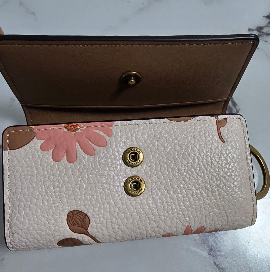 COACH 6連キーケース 花柄 新品未使用