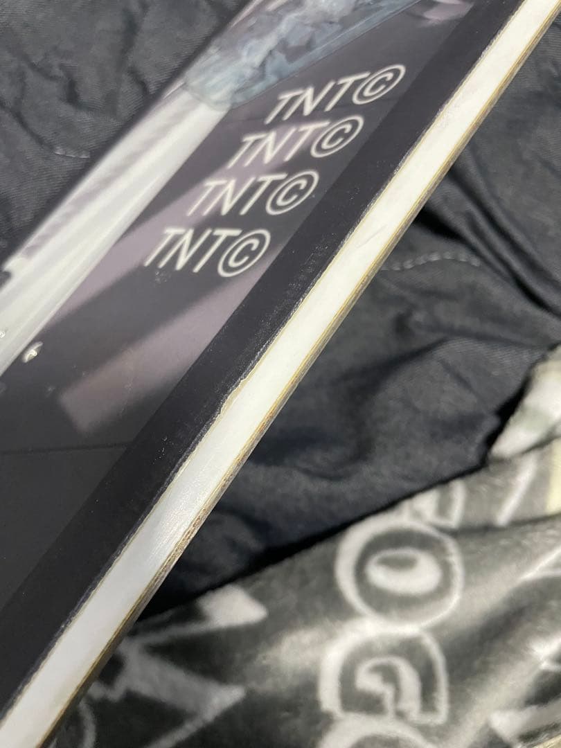 fntc tntスノーボード板 シーズンイン前にどうですか