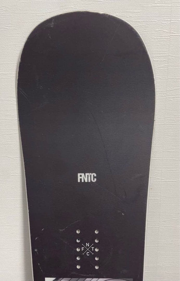 fntc tntスノーボード板 シーズンイン前にどうですか