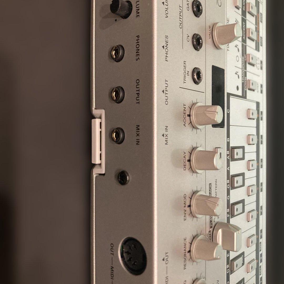 鍵盤楽器 Roland TB-03