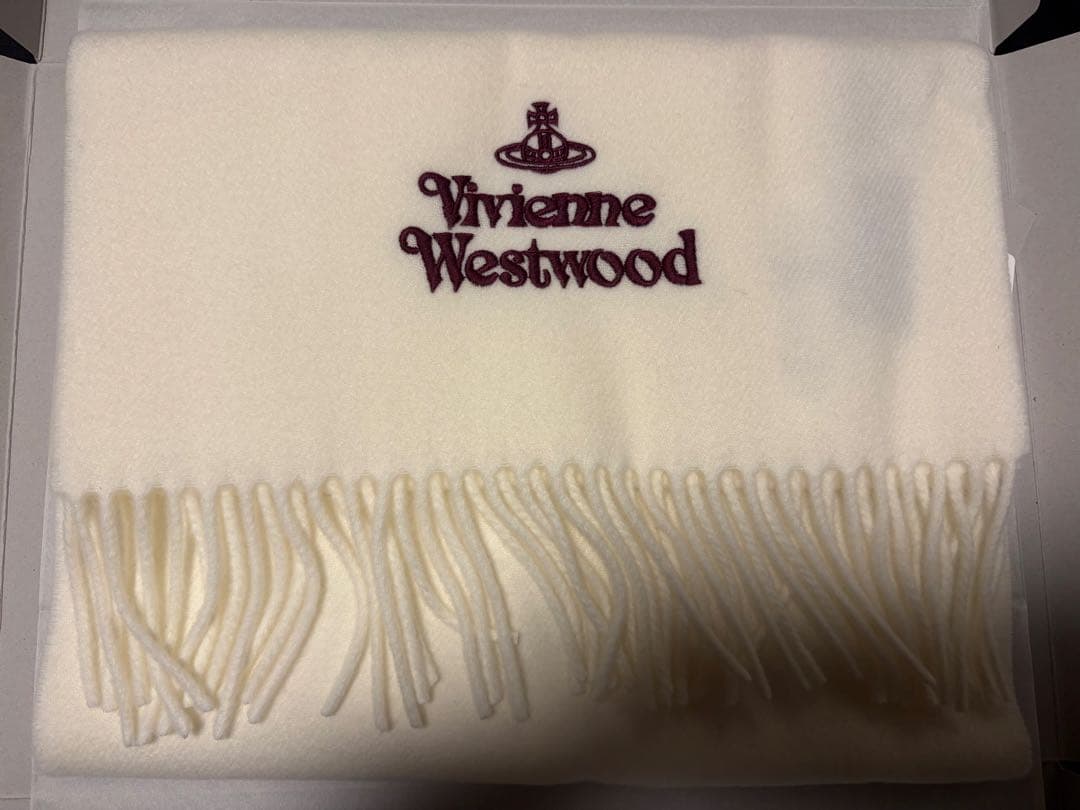 Vivienne Westwood ホワイト マフラー 〜BOX/新品タグ付〜