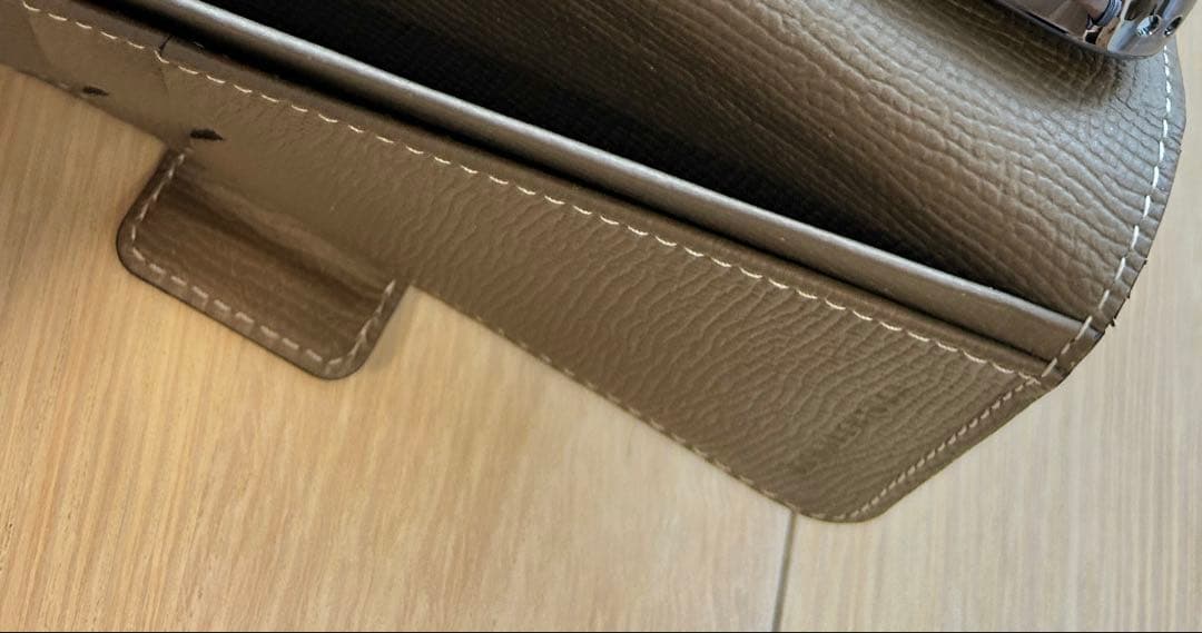 ボナベンチュラ　iPhone14用　 スタンドダイアリーケース