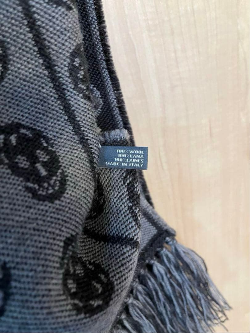 ALEXANDER McQUEEN スカルマフラー