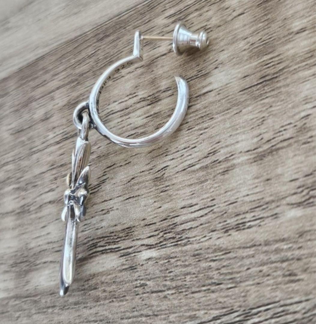 本日限定❗️クロムハーツ　確実正規品　タイニーCHクロスフープピアス 極美品