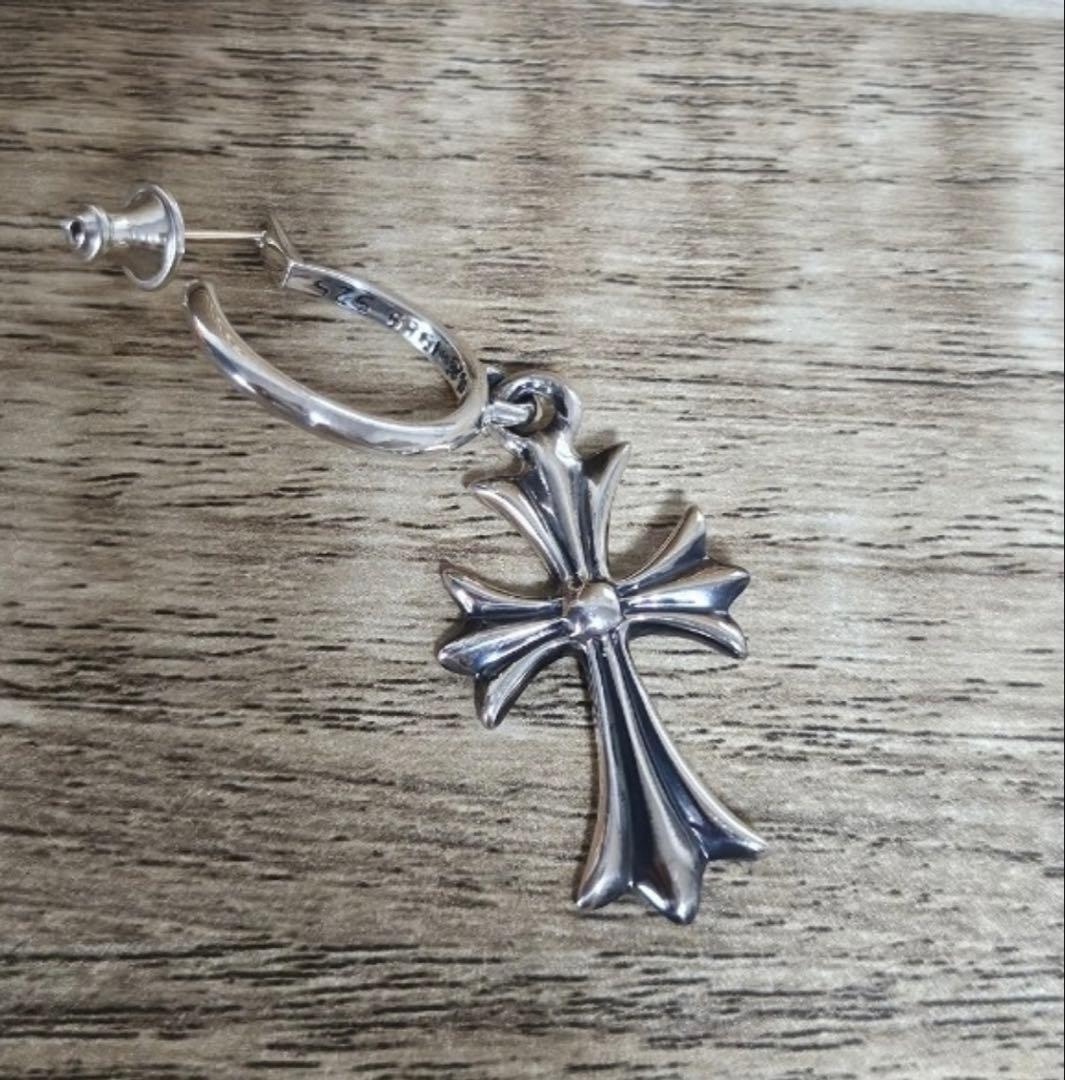 本日限定❗️クロムハーツ　確実正規品　タイニーCHクロスフープピアス 極美品