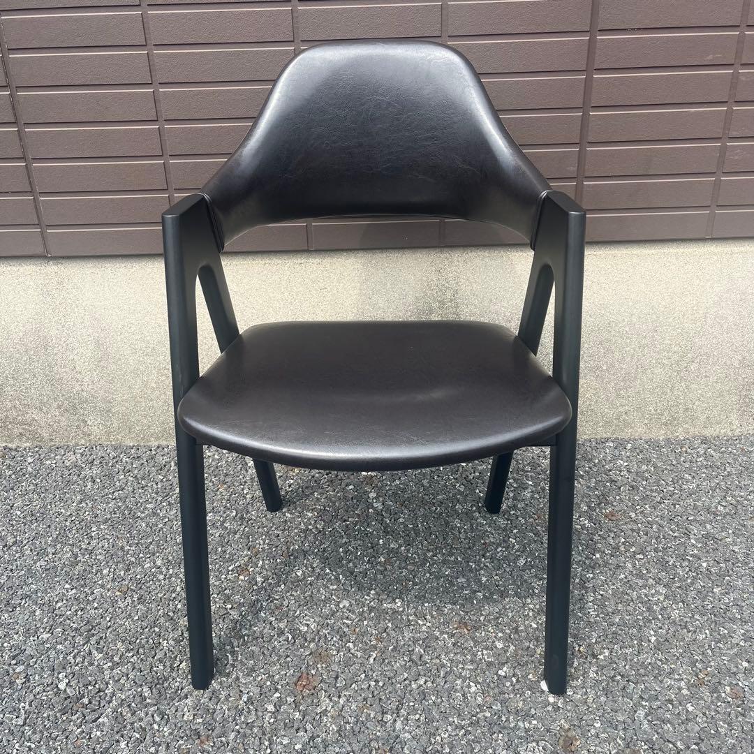 ダイニングチェア 椅子 一脚 ブラス 木製脚 ブラック