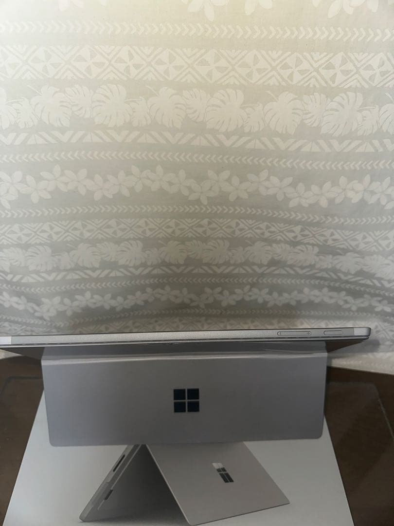 Surface Pro6 i5 8GB 256GB Signaturカバー付美品