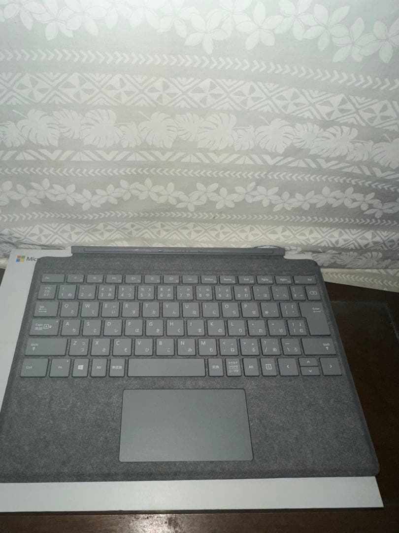 Surface Pro6 i5 8GB 256GB Signaturカバー付美品