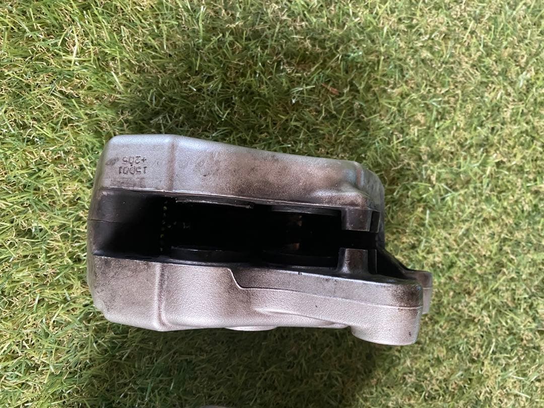 ハーレー　HD純正BREMBOブレーキキャリパー　ツーリングモデル