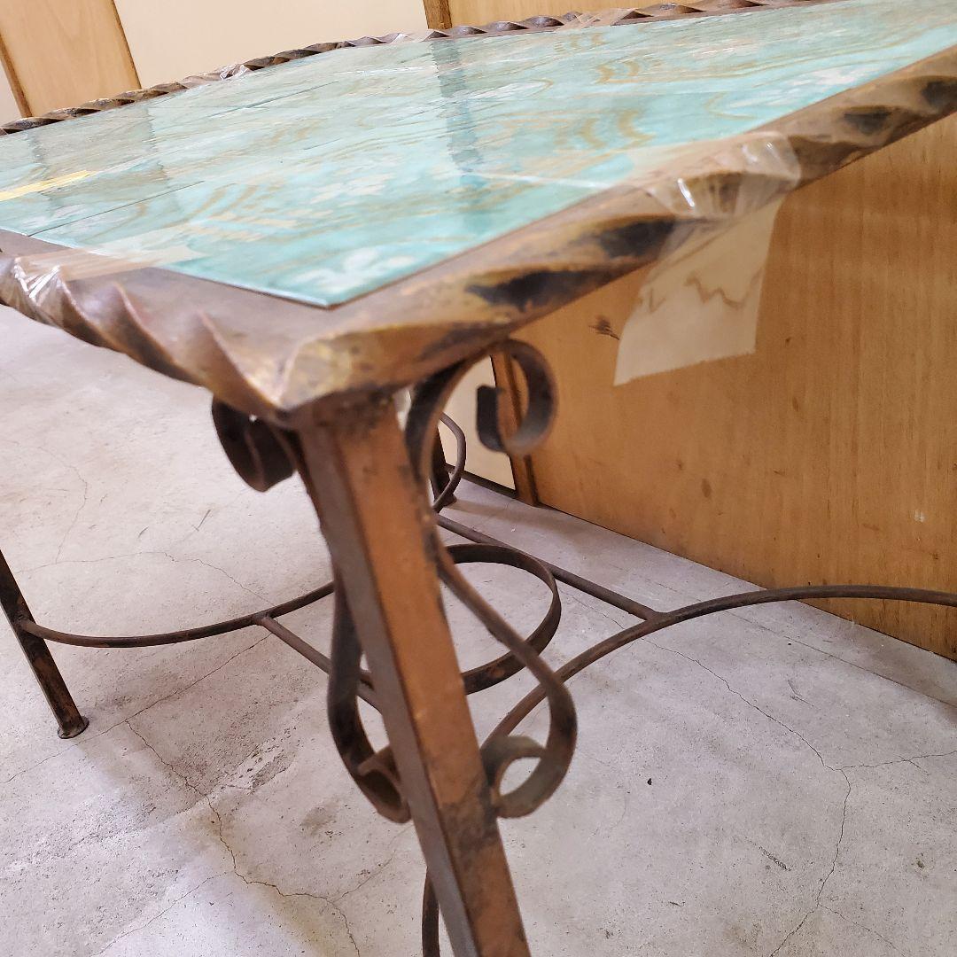 ターコイズタイル模様の長方形　アイアンテーブル