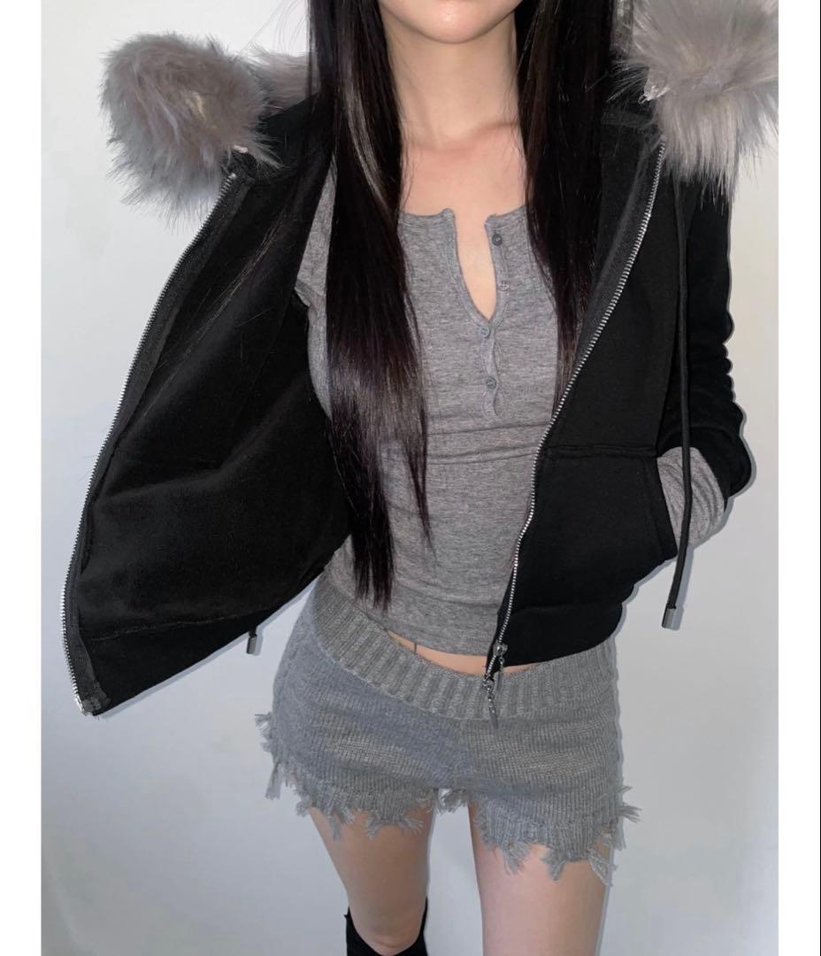 THEAIRTOWN ファー付きパーカー