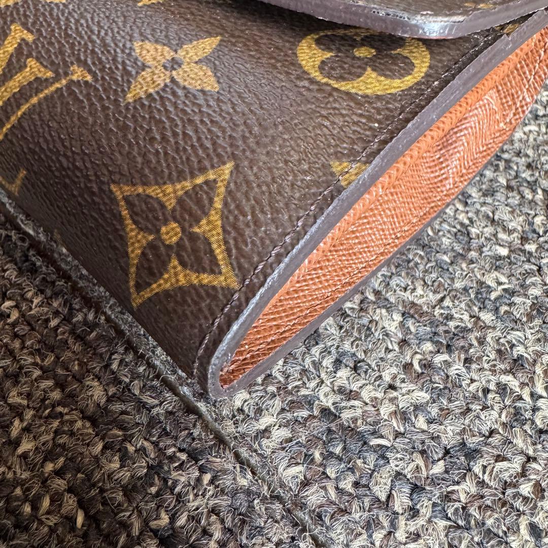 Louis Vuitton ポルトフォイル サラ モノグラム 2つ折り長財布