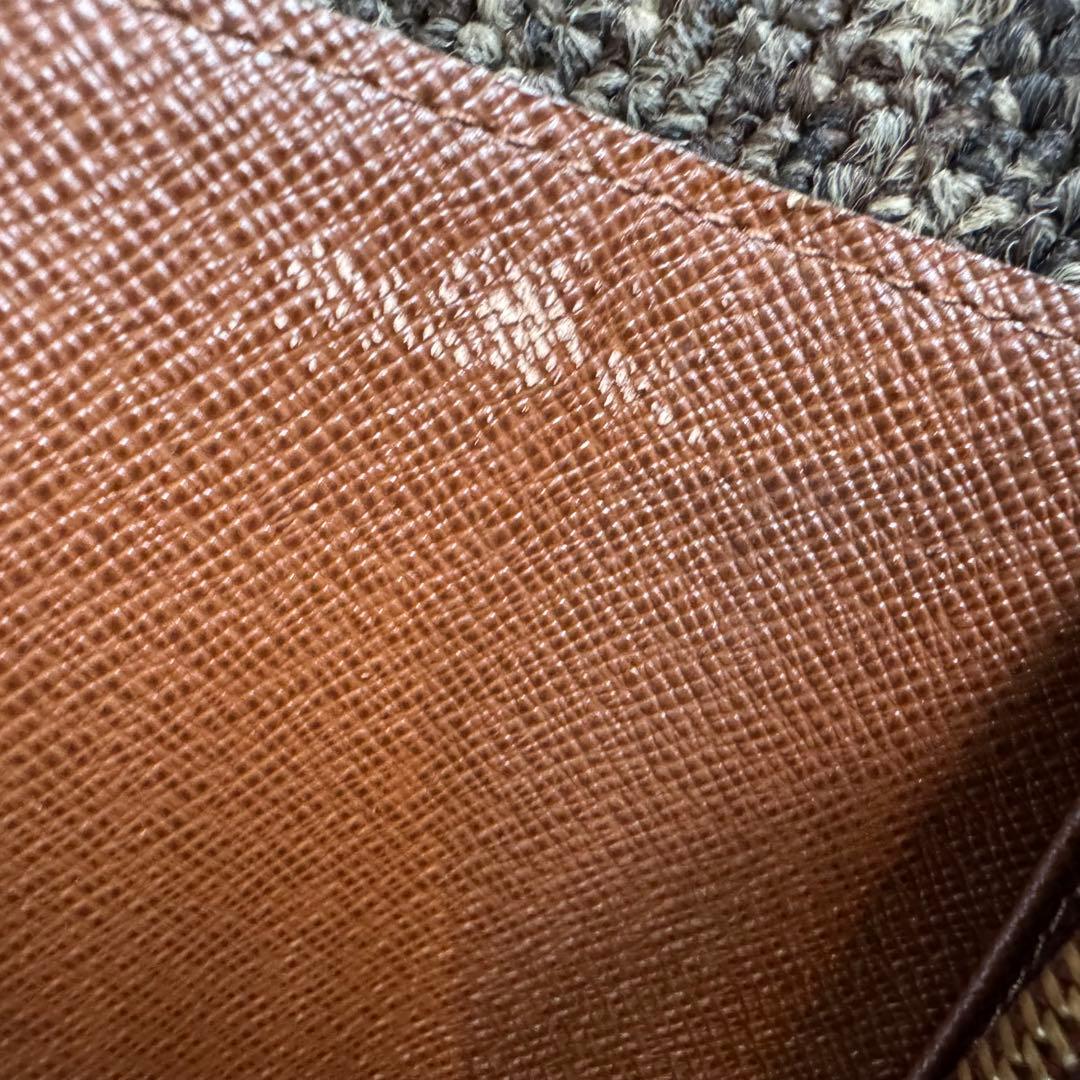 Louis Vuitton ポルトフォイル サラ モノグラム 2つ折り長財布