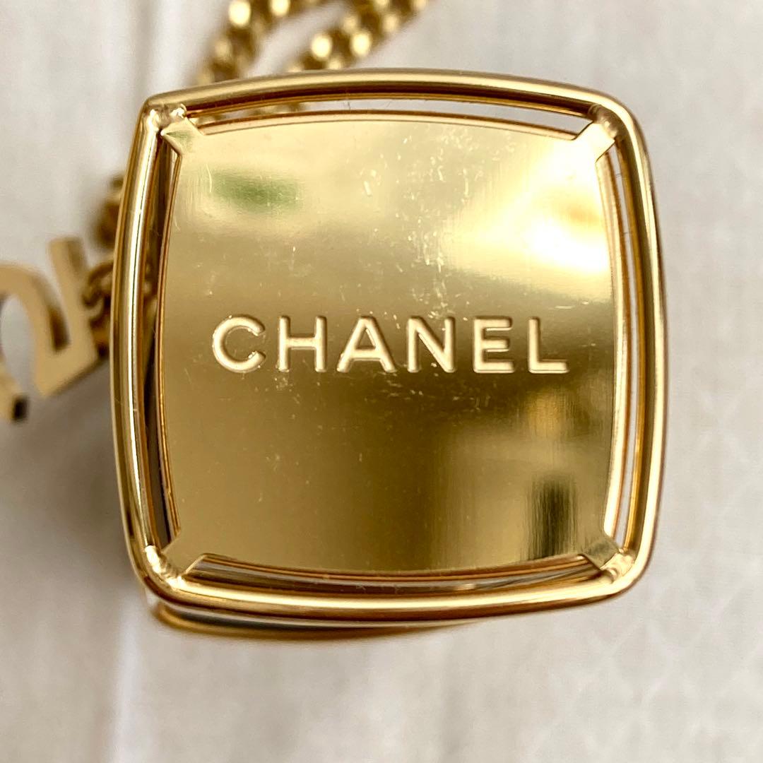 シャネルNo5 オードゥパルファム　パーススプレイ　チャームチェーン付き