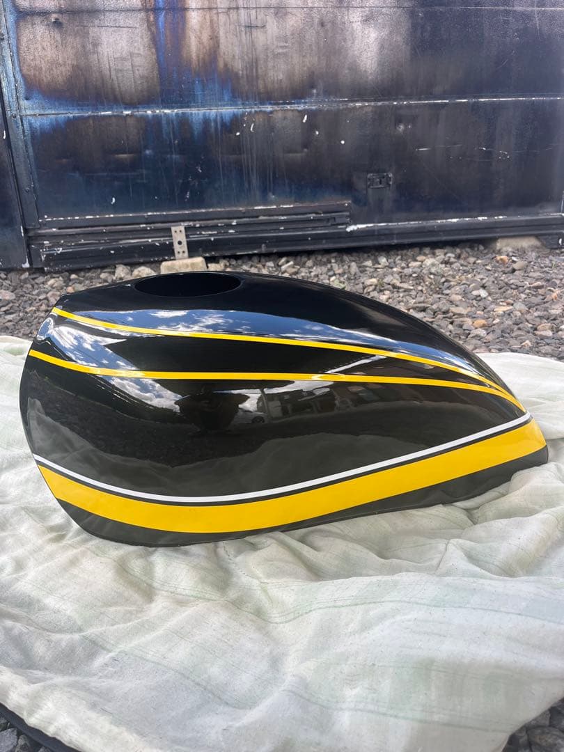 ゼファー750タンクカバー