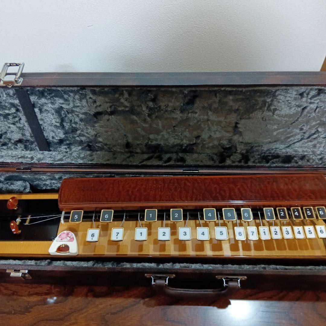 8-87　三創楽器 浜松大正琴コレクション OHTOMI アルトⅡ 　大正琴