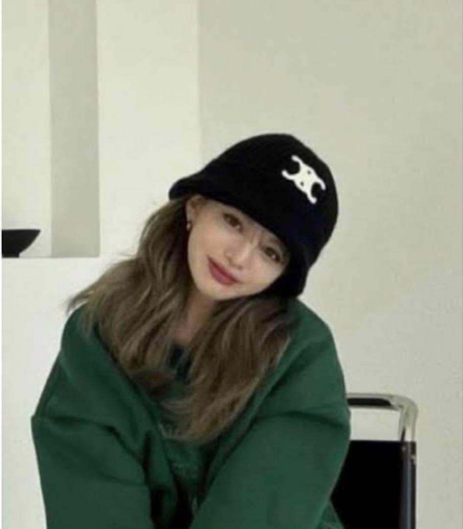 CELINE カシミヤ バケットハット ブラック　セリーヌ トリオンフ　男女兼用